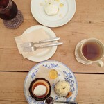 喫茶 tameiki - 注文品(tameiki ケーキ、カスタードプリン520円、キャロットケーキ、アイスコーヒー、薬膳茶)上から✨ナチュラルで優しい色合いが素敵です。