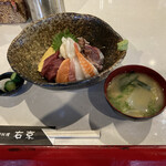 Roppongi Ukyousan - 海鮮丼　1000円