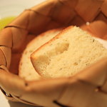 クッチーナ イタリアーナ ガッルーラ - プレーンパン