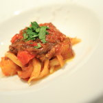 クッチーナ イタリアーナ ガッルーラ - ウンブリケッリ、牛テールと鳴門金時のラグー　6ヶ月熟成のペコリーノ添え