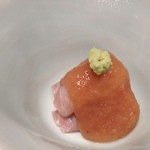 神保町 傳 - 鱸のお造り　梅肉のタレ