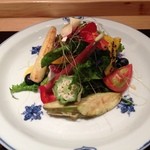 神保町 傳 - お皿も美しい