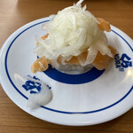 Muten Kurazushi - 玉葱スライスが盛り盛りのサーモン君(^-^;