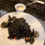 ティオ・ダンジョウ - イカ墨のパエリアM4,600円