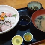 Kaisen Yumetarou - 海鮮丼