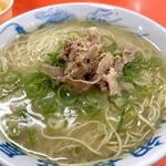 元祖長浜屋 - ラーメン！550円　ベタカタ！