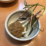 Akagakiya - 島らっきょと豚味噌390円