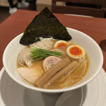 酒肴場 屯 - 青森シャモロック特製醤油らぁ麺¥1500