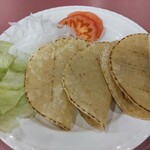 バッファローキング - タコス  880円