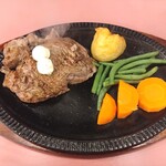 バッファローキング - ヒレステーキ 300g  3,300円