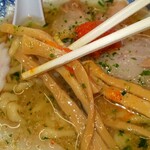 赤湯ラーメン 龍上海 - 赤湯からみそラーメンのメンマ(R5.4.28撮影)