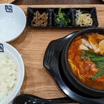 牛角 焼肉食堂 - 石鍋豆腐チゲ