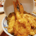 Tempura Ebinoya - おやっ？
                        見た目がメニューに負けてる感じがΣ(ﾟДﾟ)