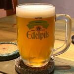 バー カナタ - 生ビール（エーデルピルス）