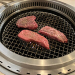 黒毛和牛食べ放題Z - ランプ　赤身　クラシタ　の塩を焼き焼き