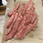 黒毛和牛食べ放題Z - 上カルビ　以前の写真　激ウマ　脂過多