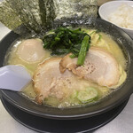 横浜家系ラーメン武骨家 - 