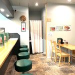 Hinoya Curry Suzuka Shirako Ten - 店內