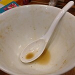 煮干し中華そば 一剣 - ミセスも完食