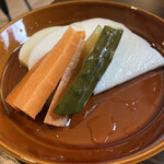ダックテール - 自家製甘酢っぱい色野菜のピクルス390円