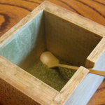 比良山荘 - 抹茶塩　　鮎ご飯に・・・