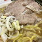 一条流がんこ総本家分家四谷荒木町 - 濃厚スープ♪ “ 100ラーメン ” とは カエシを加えず 出汁100%で仕上げる 唯一無二の一杯