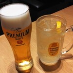 ビーフキッチン - プレモル＆角ハイボール