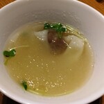 ビーフキッチン - もつ煮込み