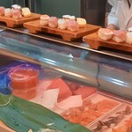 菊寿司 - ネタケース