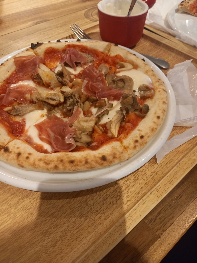 ぷれーんぴざです！ クラフトチーズ&ピザ ロマーノ 三井アウトレットパーク 横浜ベイサイド