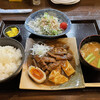 もつ煮と煮干しそば（中華そば）真也食堂 - もつ煮定食♡