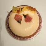 ナガハマコーヒー - さくらとライチのケーキ