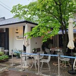 茶房こもん - 千光寺ロープウェイ駅前にある「茶房こもん」さん
            1977年開業、運営は有限会社こもん【代表取締役:大谷治氏】