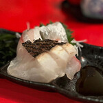Kujira Shouten - ■五島列島直送刺身盛り合わせ
                      ◯真鯛、平政、イサキの炙り‥どれもプリップリで鮮度よく、めちゃくちゃ美味しい〜♡(*´Д｀*)