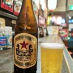 横浜 青葉餃子 - サッポロラガービール　赤星　中瓶