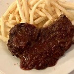 ブション - 牛ハラミのグリエ　エシャロットソース　アベック　フレンチフリット
