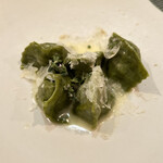 communico - 大和肉鶏のアニョロッティ  蓬を練り込んで