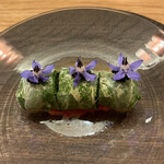 communico - 桜鱒  グリーンアスパラガス　トマト　　　　　　　　　ライスペーパー仕立て