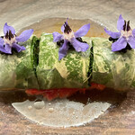 communico - 桜鱒  グリーンアスパラガス　トマト　　　　　　　　　ライスペーパー仕立て