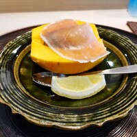 赤坂 渡なべ - 生ハム載せマンゴーの器
