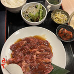 Yakiniku Den - 