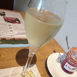 スープルヴァンヌフ - ドメーヌ・カーネロス（￥900）