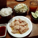 塩ホルモン・炭火焼肉 小澤商店 - 