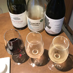 WINE O'CLOCK Wine & Seasonal Yakuzen - ワイン オクロック おまかせのみ比べセット \1320　リララキス プリト プサラデス 2021(白)　カノン･デュ･マレシャル ロゼ 2021　クティマ フンディ ウンノマヴロ　2017(赤) 