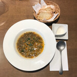 ワイン オクロック ワイン＆シーズナル薬膳 - ワイン オクロック ギリシャランチプレート　ドルマデス ギリシャヨーグルト添え ムサカ グリーンサラダ アイスコーヒー ファケス ヴィネガー添え ¥1400