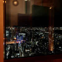 ザ タヴァン グリル＆ラウンジ - 