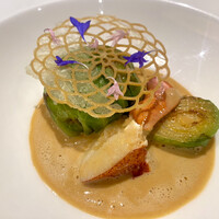 レストラン ロワール フレンチ - 春キャベツに包まれたオマール海老