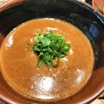中華蕎麦 とみ田 - 少し重みを増したスープ