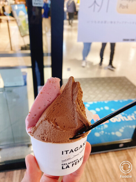 イタガキ&times;ジェラテリア ラ フェスタ 三井アウトレットパーク仙台港店（ITAGAKI &times; GELATERIA LA FESTA） - 中野栄（ジューススタンド）の写真