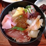 産直地魚と農園野菜 煉 - ミニ海鮮丼 アップ！